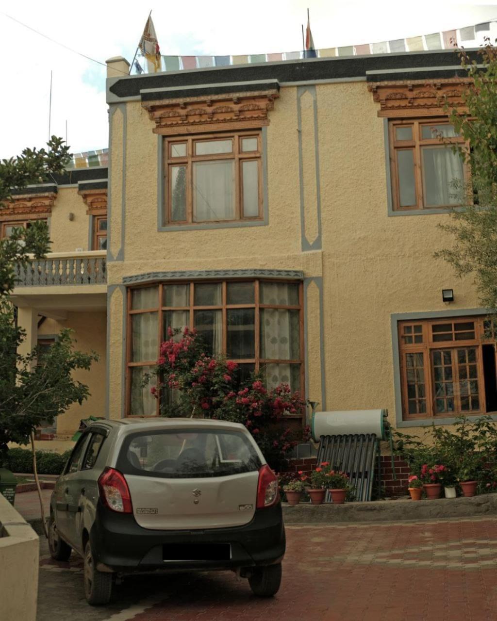 Hotel Lonchay Residency Leh Exterior photo